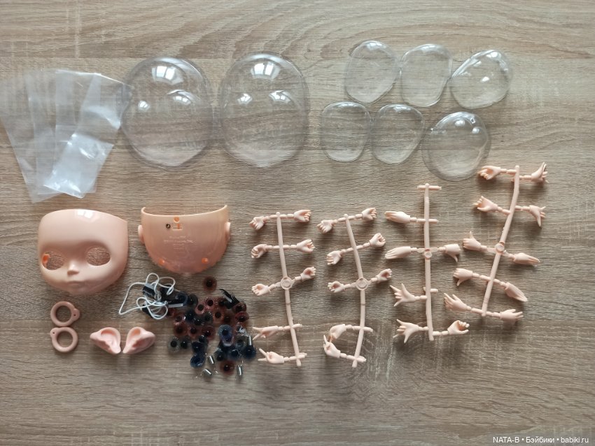 Blythe. Для Блайз лицо, уши, руки, глаза и другое