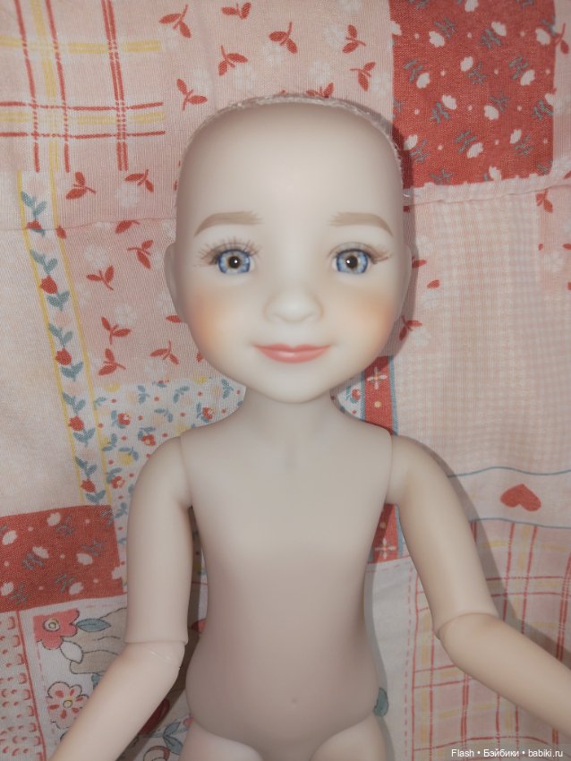 Сара Руби ред Ruby red 37 см нюд+ парик (фото 2)