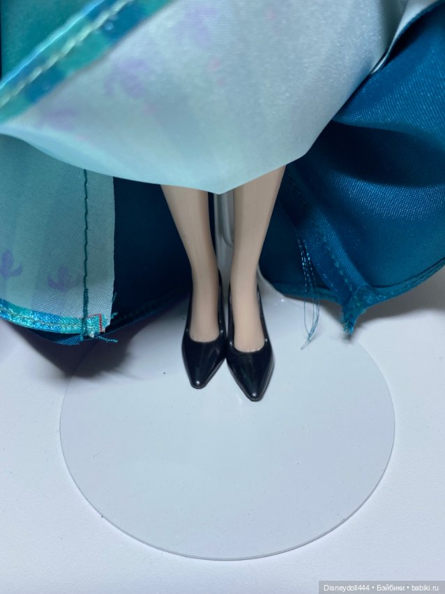 Коронационная Анна от ShopDisney (2019) (фото 7)