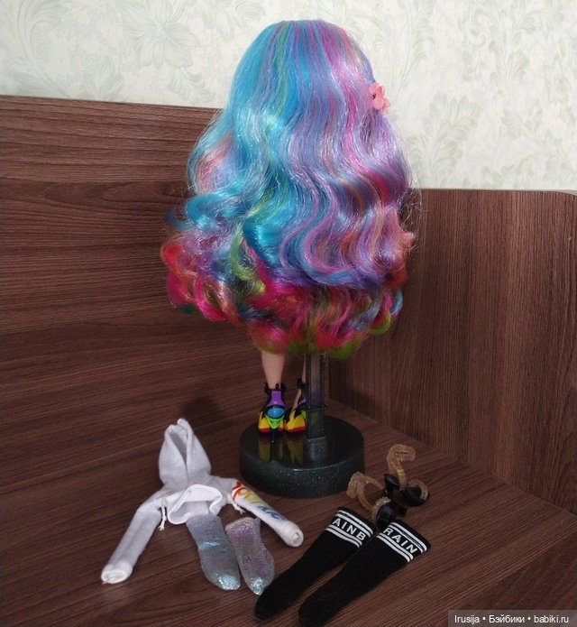 Кукла Rainbow High Амайа Рейн (фото 3)