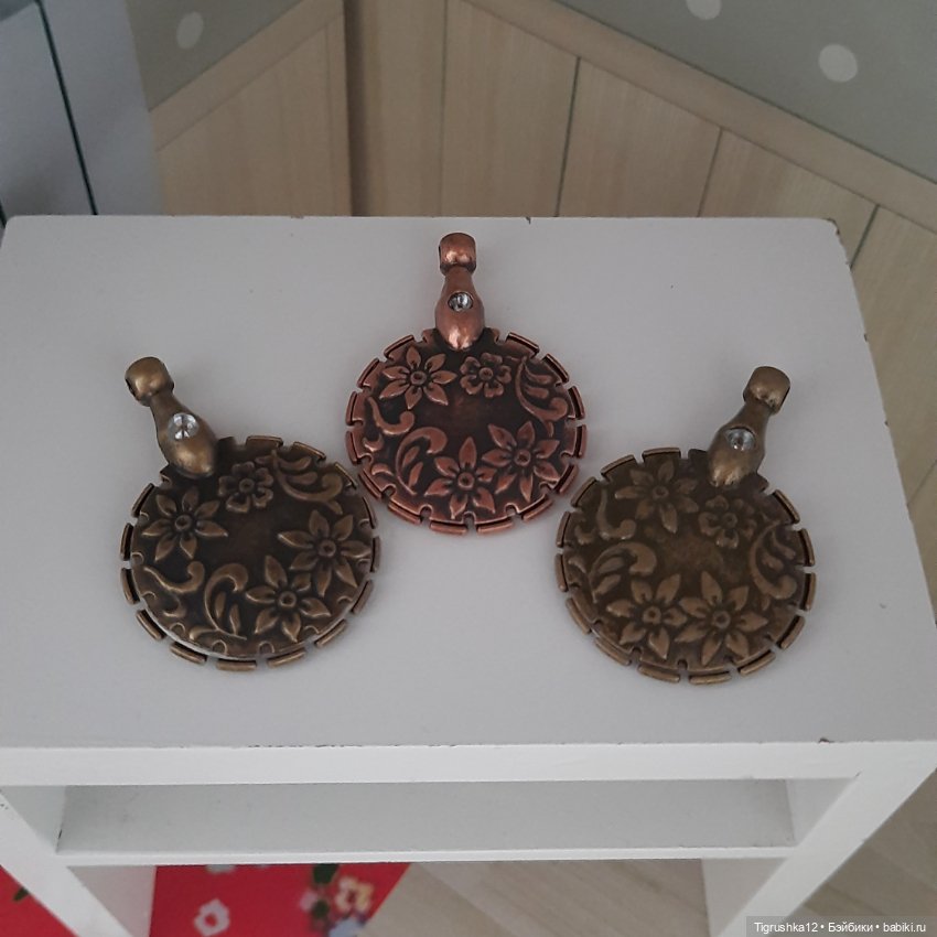 Подвески в ретро стиле — Миниатюра для кукол (фото 2)