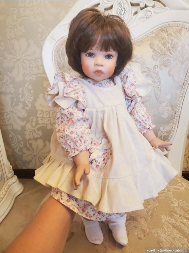 Фарфоровая коллекционная кукла (фото 4)