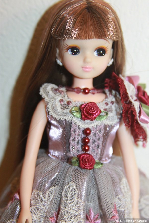 Ликка Castle с челкой и длинными волосами (фото 2)