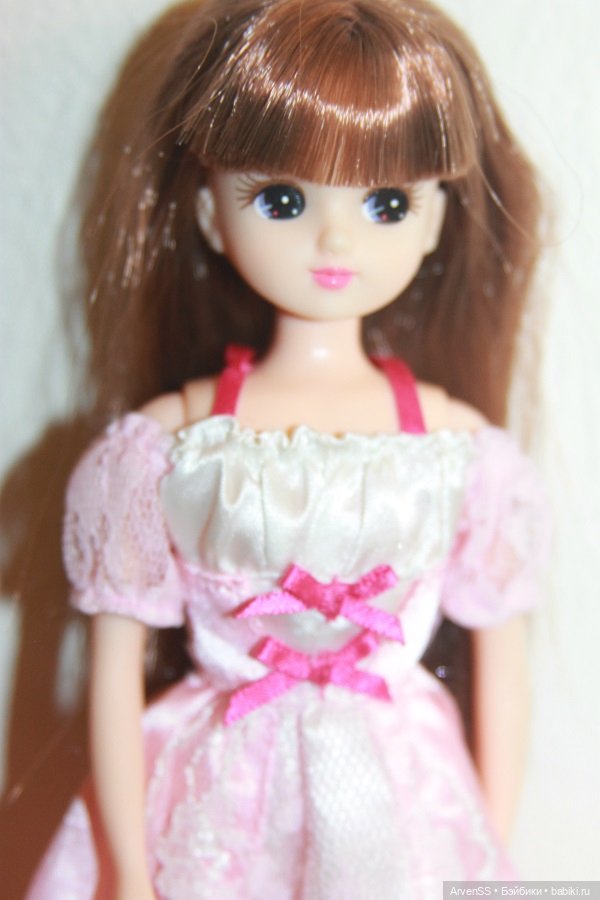 Ликка Castle с челкой — Игровые куклы (фото 2)