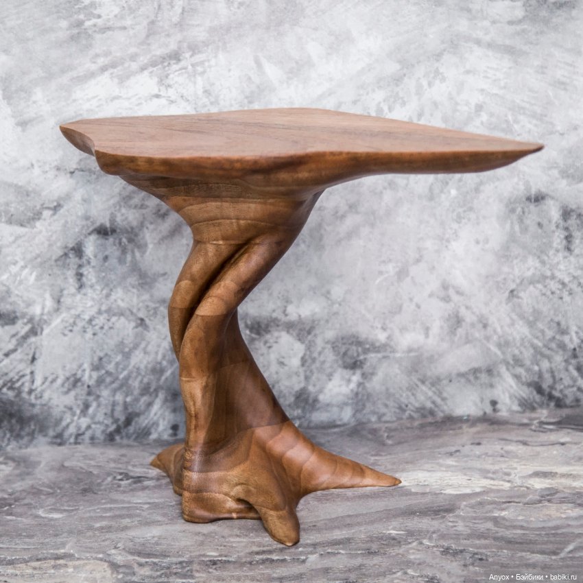 Стол из Европейского Ореха и стул из Лиственницы, для больших кукол (60см) (фото 3)