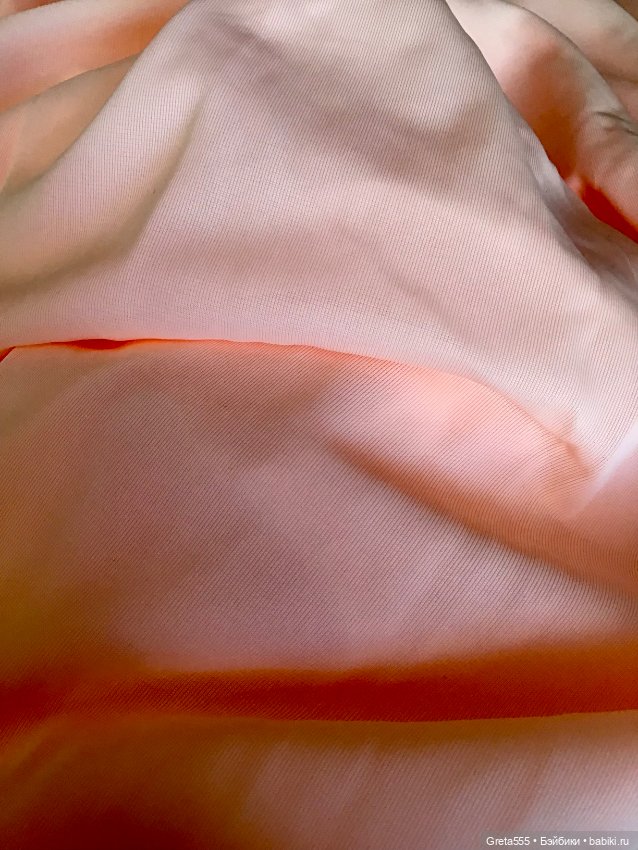 Персиковый нейлон в изделии ,новый , для винтажных кукол