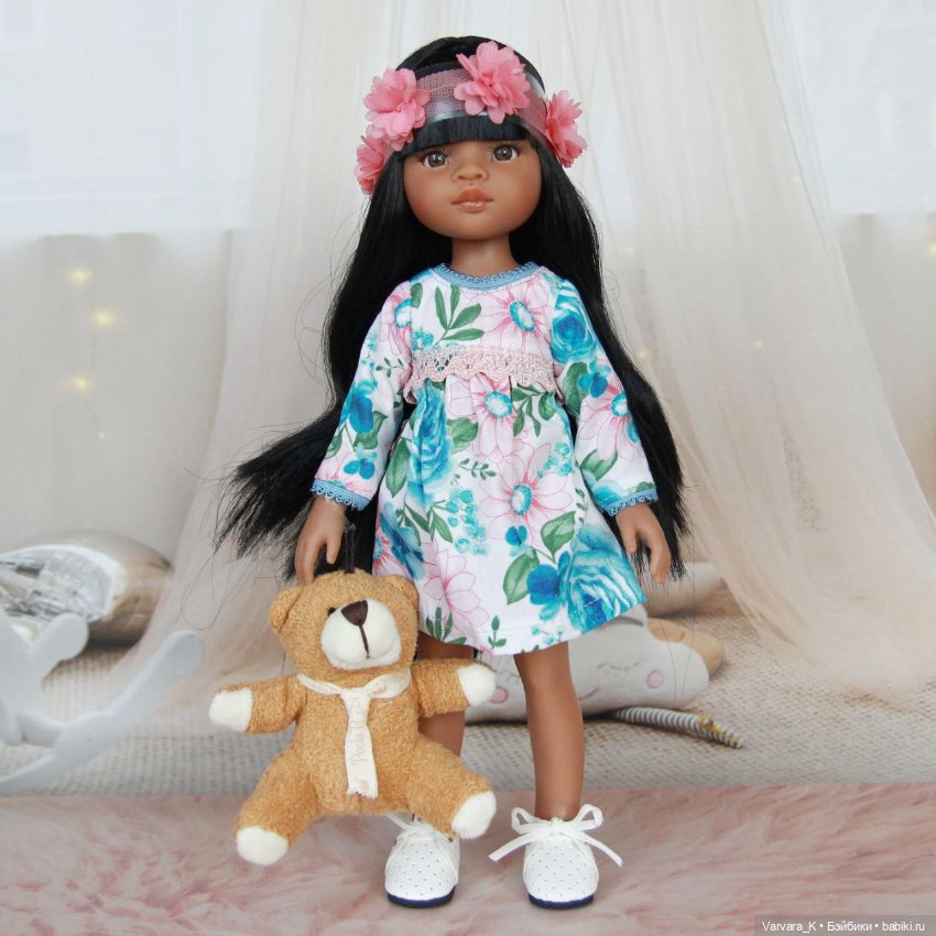 Paola Reina Кукла Мэйли с мишкой, 32 см (фото 3)