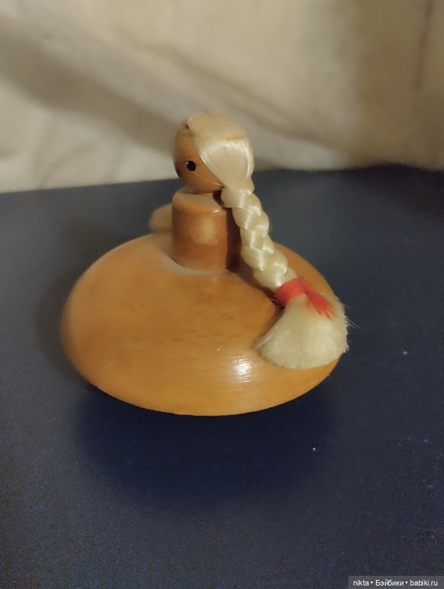 Деревянная игрушка СССР Девочка волчок (фото 4)