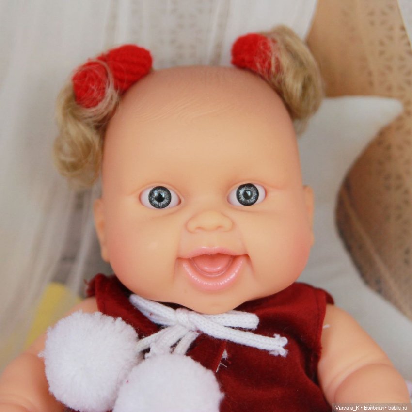 Paola Reina пупс "Сантик" Люсия, 22 см (фото 6)