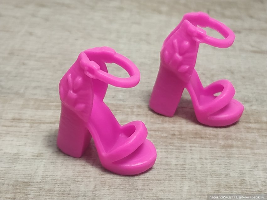 Розовые босоножки для Барби (фото 3)