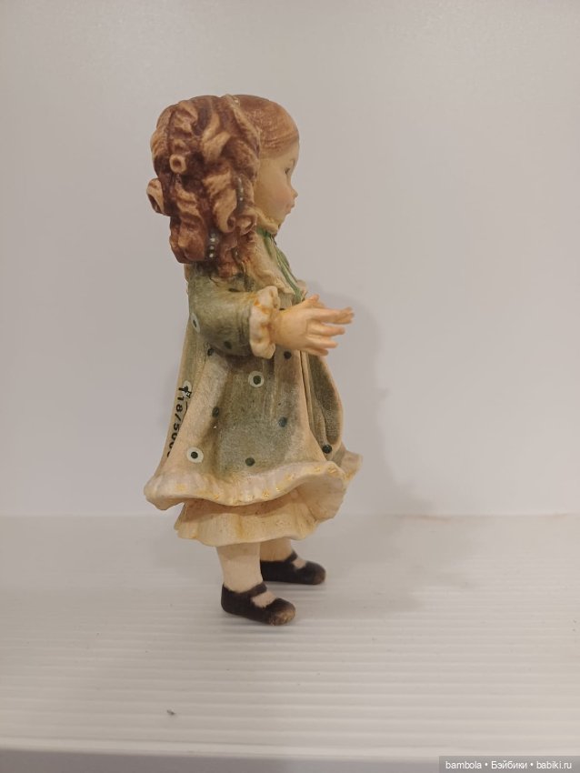 Деревянная коллекционная фигурка девочки Nadia от итальянской фабрики Dolfi (фото 3)