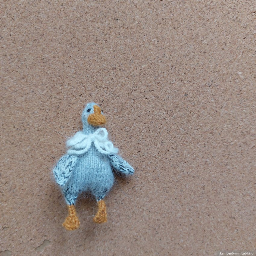 Маленький серый гусенок — Авторские игрушки (фото 3)