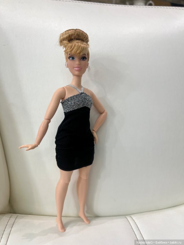 Золушка в честь 100-летия чудес Диснея 2023 на теле Экстры (фото 5)