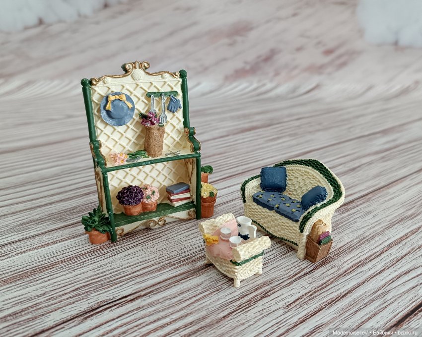 Набор миниатюр "Воспоминания викторианской эпохи. Патио" от Avon (фото 5)