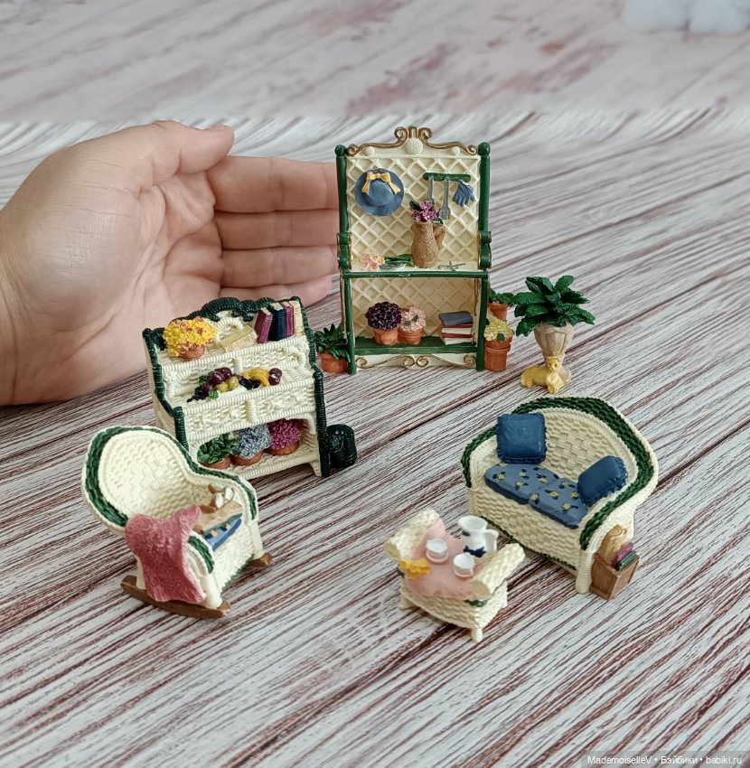 Набор миниатюр "Воспоминания викторианской эпохи. Патио" от Avon