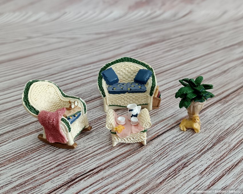 Набор миниатюр "Воспоминания викторианской эпохи. Патио" от Avon (фото 6)