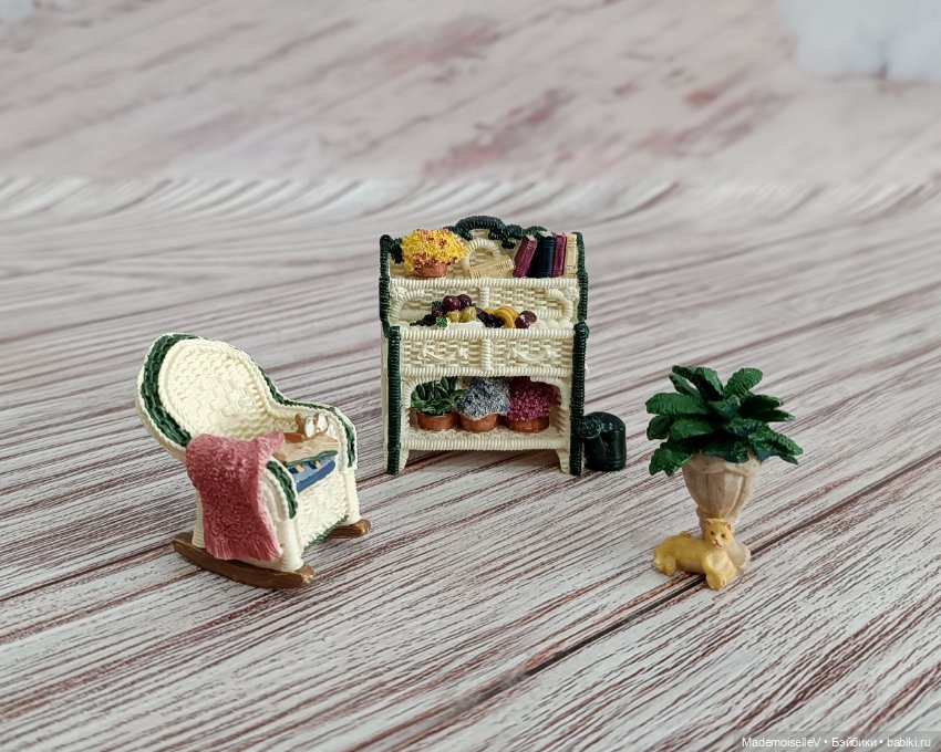 Набор миниатюр "Воспоминания викторианской эпохи. Патио" от Avon (фото 4)