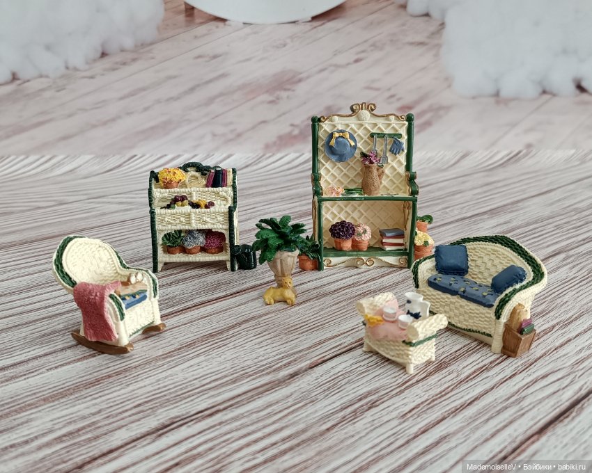 Набор миниатюр "Воспоминания викторианской эпохи. Патио" от Avon (фото 2)