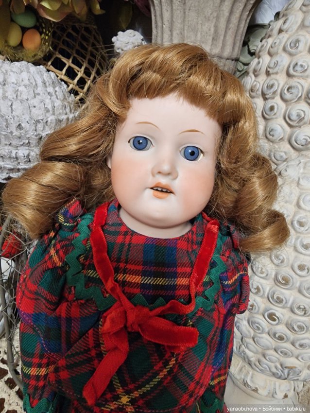 Маленькая куколка Арманд Марсель 370, 36 см (фото 10)