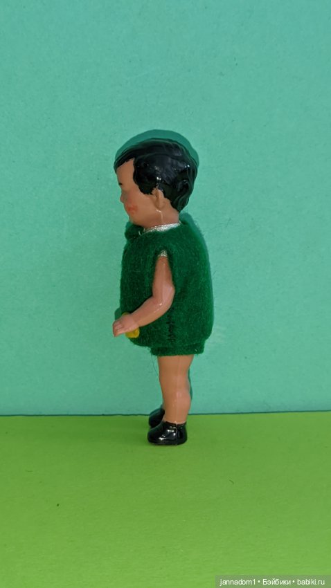 Кавалер с рельефными волосами из колкого пластика RSS, высота 8 см (фото 3)