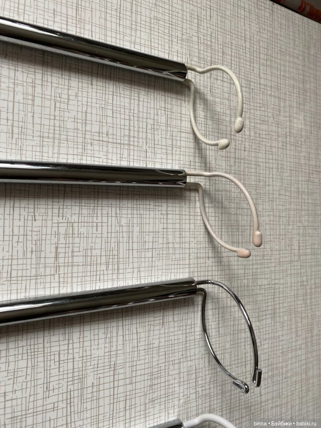 Подставки для кукол на деревянной основе (фото 2)