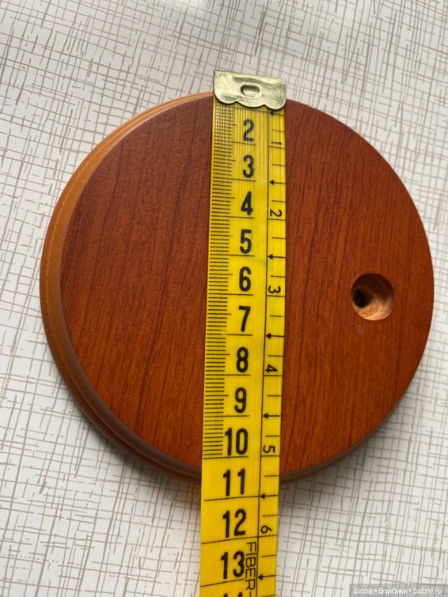 Подставки для кукол на деревянной основе (фото 3)