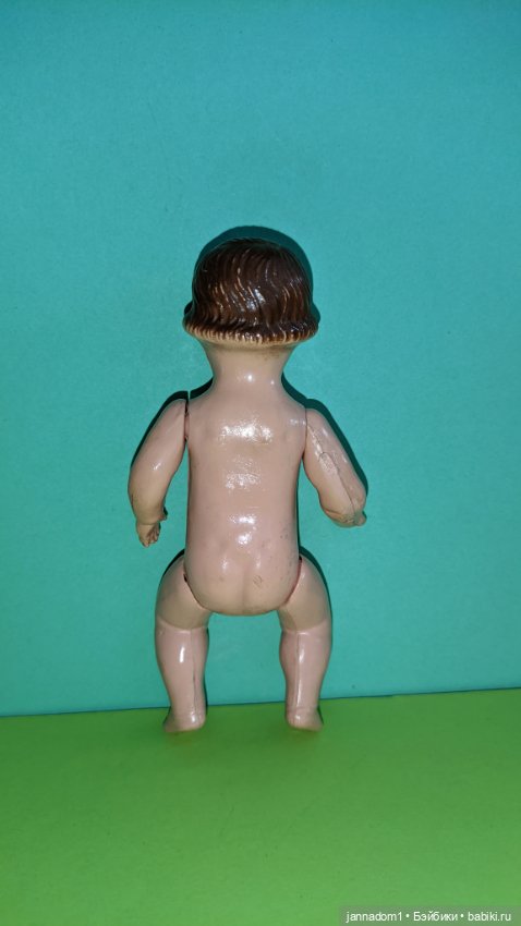 Целлулоидная куколка с рельефными волосами, высота 13 см (фото 6)