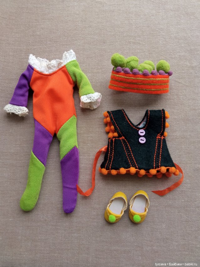 Аутфиты от Helen Kish, Monst, Patsy Effanbee (фото 6)