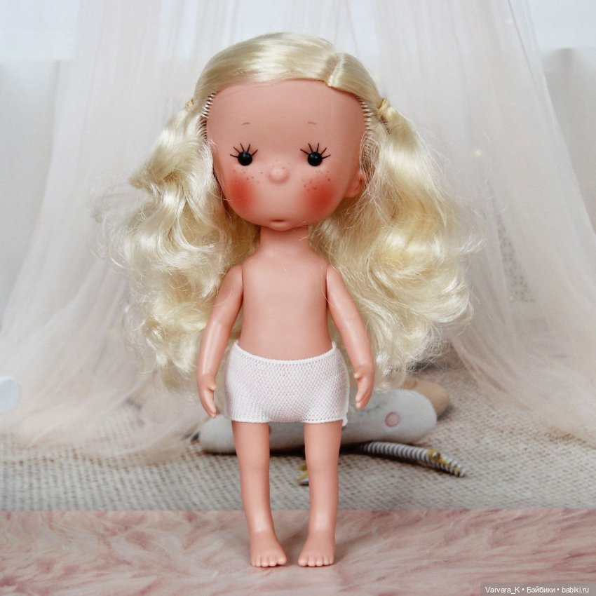Llorens, Miss Minis, платиновая блондинка в платье, 26 см (фото 7)