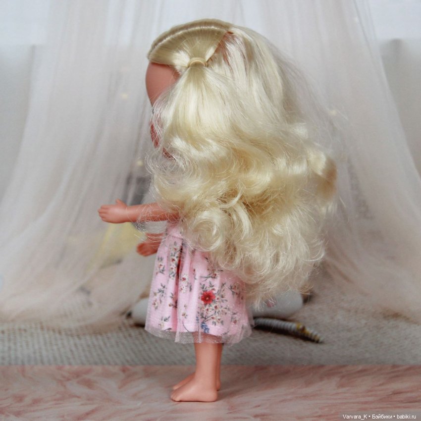 Llorens, Miss Minis, платиновая блондинка в платье, 26 см (фото 10)
