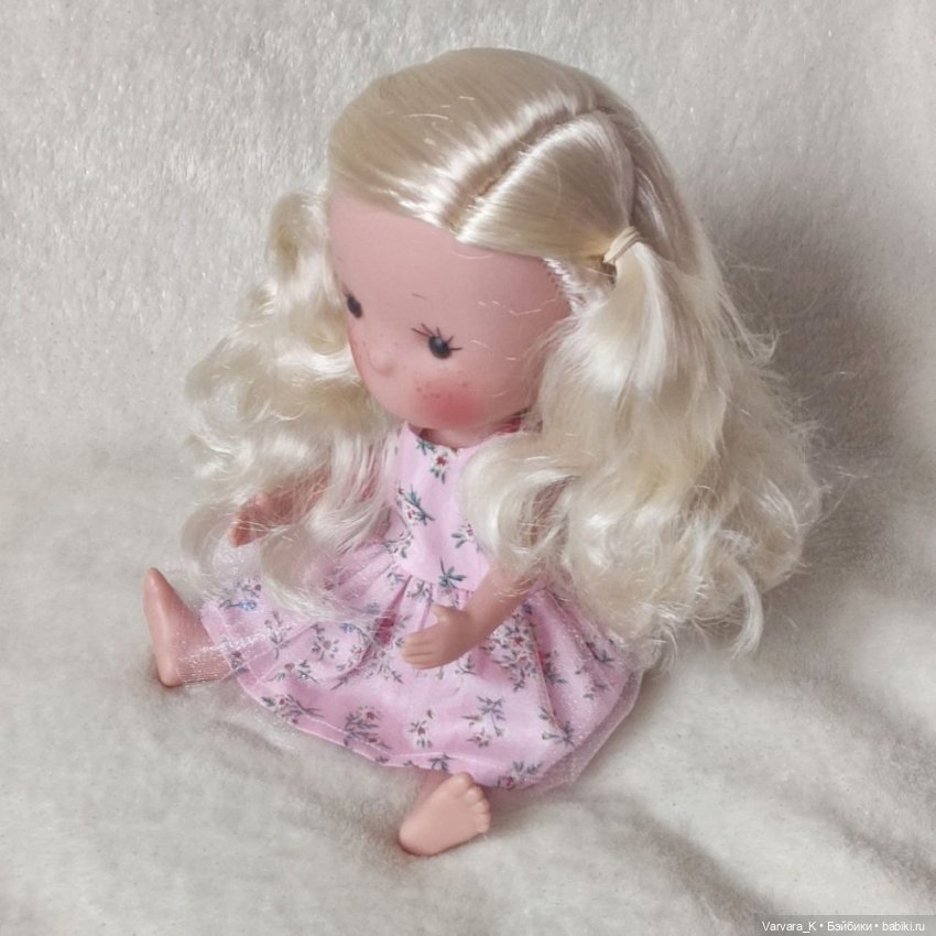 Llorens, Miss Minis, платиновая блондинка в платье, 26 см