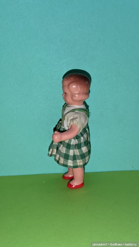 Керамическая куколка Tebu с рельефными волосами, высота 8,5 см (фото 3)
