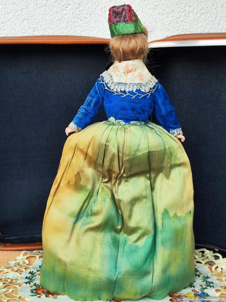 Чайница антикварная кукла грелка, кукла на чайник (фото 4)