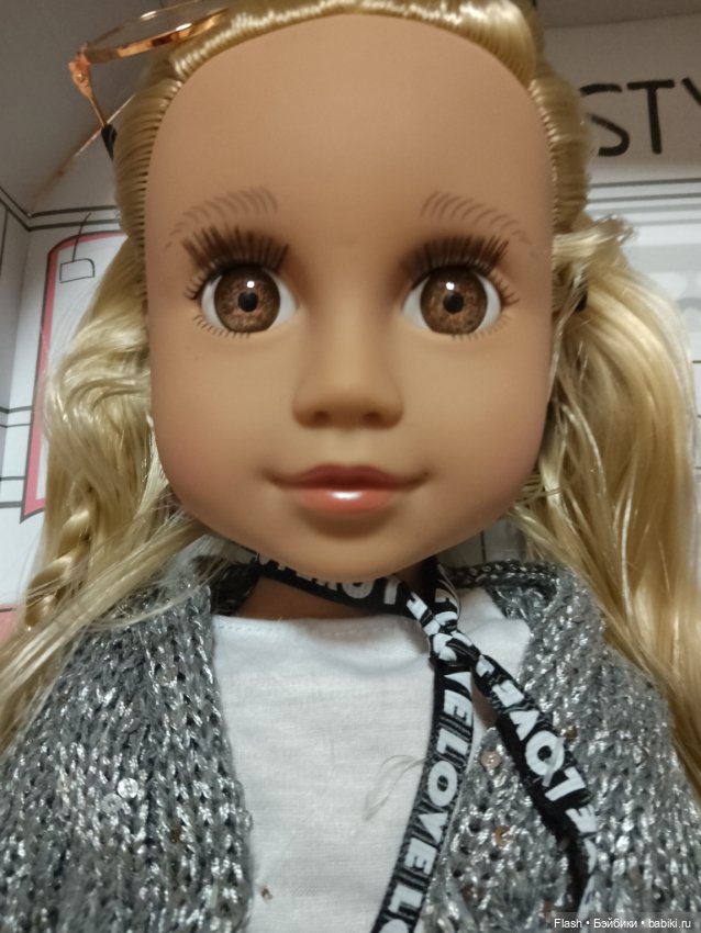 Подружка винил 42 см — Игровые куклы (фото 2)