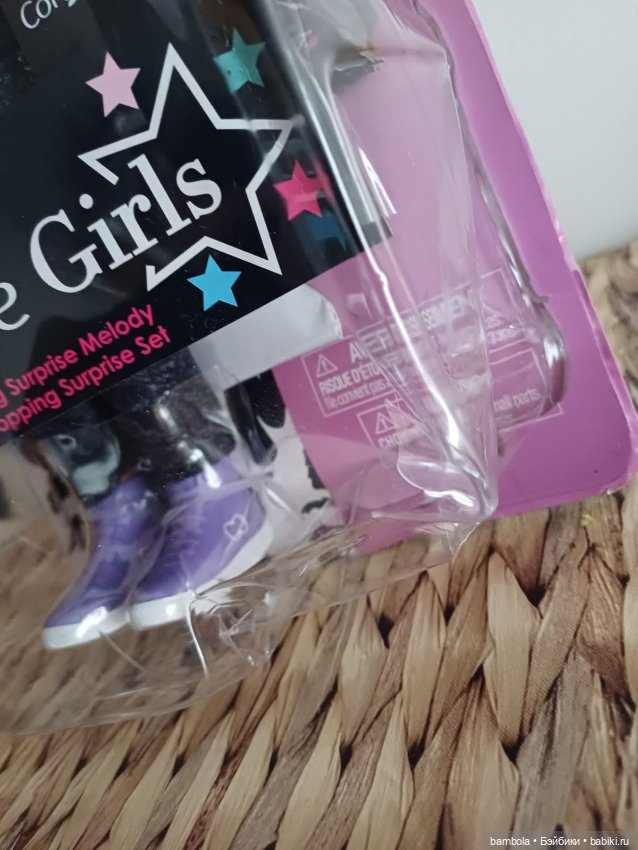 Melody на шопинге из серии COROLLE GIRLS (фото 7)