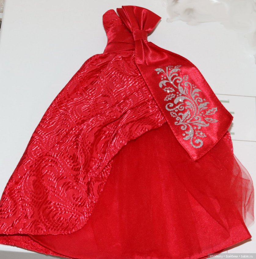 Платье 2012 Holiday Barbie