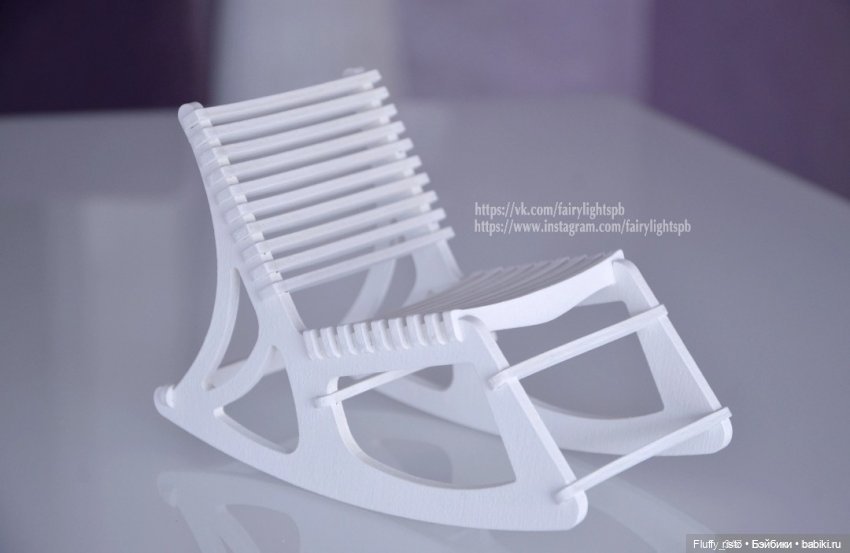 Белое кресло-качалка для кукол формата 1/6 от Fairylight