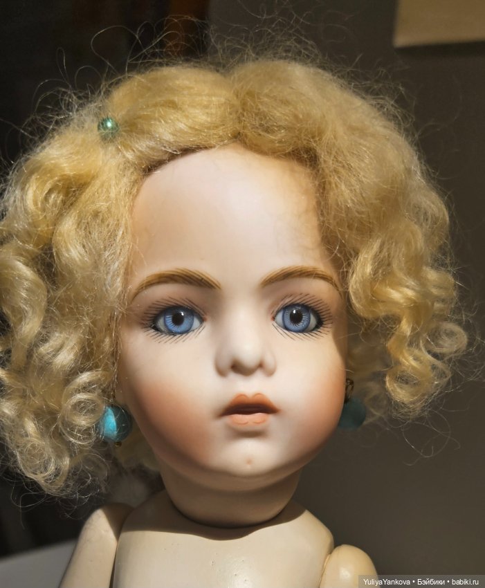 Реплика антикварной куклы Bru Jne