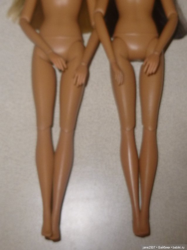 Игровая шарнирная кукла 30 см (Китай) новая - размер Барби - лот из двух (блондинка и шатенка) (фото 4)