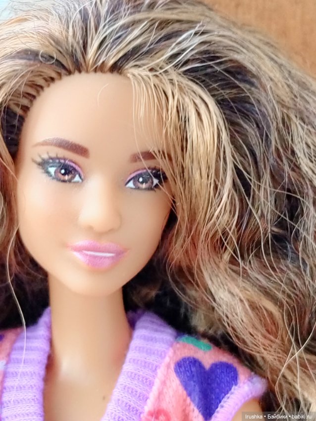 Barbie Fashionistas #201 на шарнирном теле