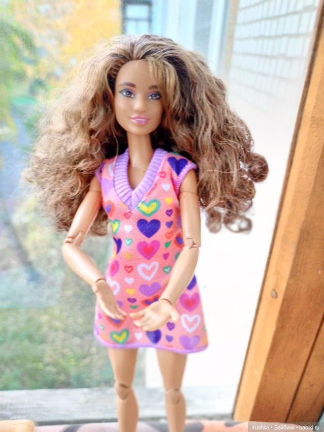 Barbie Fashionistas #201 на шарнирном теле (фото 6)