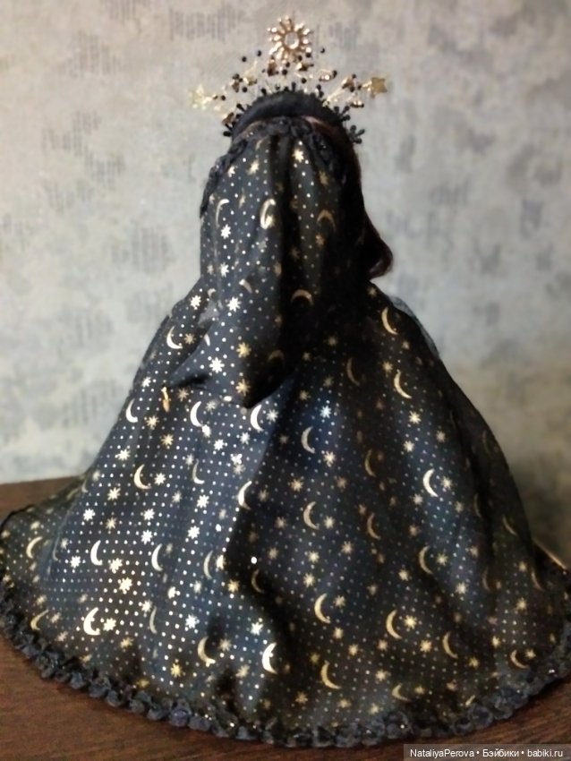 Одежда для кукол Paola Reina / Паола Рейна. Авторский комплект " Царица ночи" (фото 7)