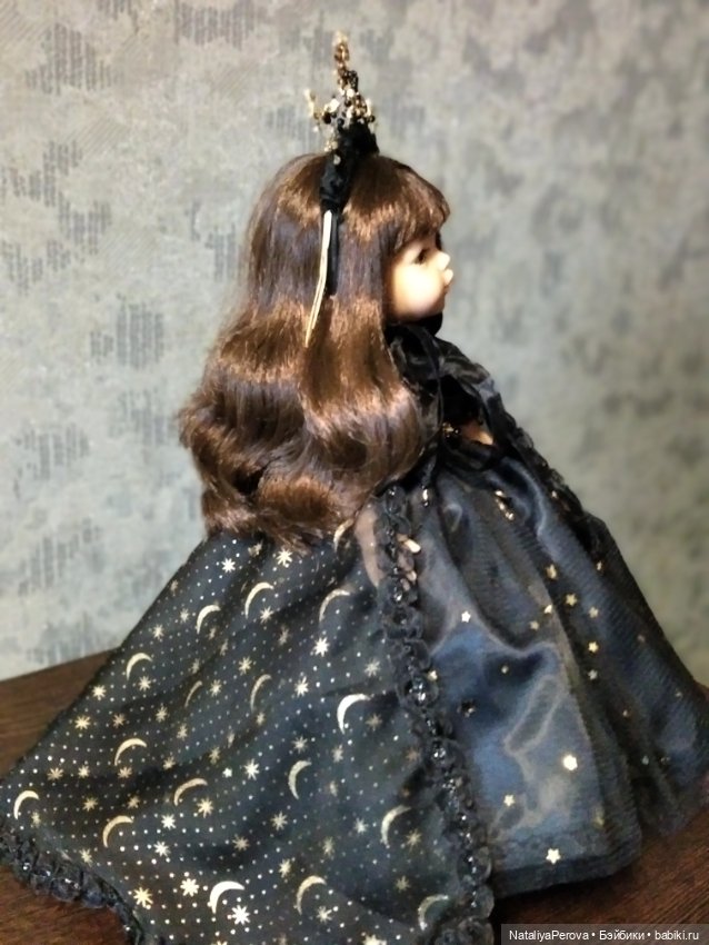 Одежда для кукол Paola Reina / Паола Рейна. Авторский комплект " Царица ночи" (фото 5)