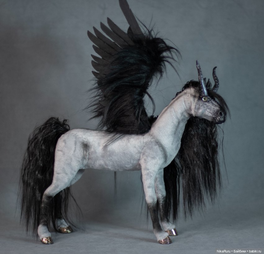 Лошадь пегас, игрушка подвижная в смешанной технике, конь формат 1/6 (фото 5)