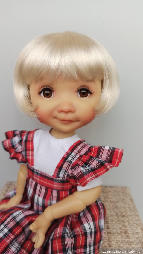 Парики 7-8" - Каре, 5 цветов. Подходят Meadow dolls 28 см, Ruby Red 31 см