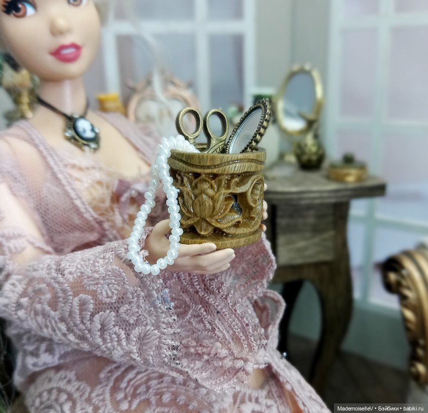 Шкатулки резное сандаловое дерево