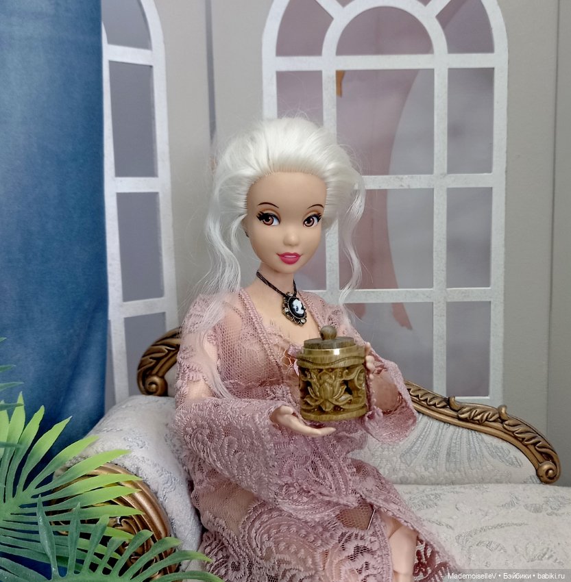 Шкатулки резное сандаловое дерево