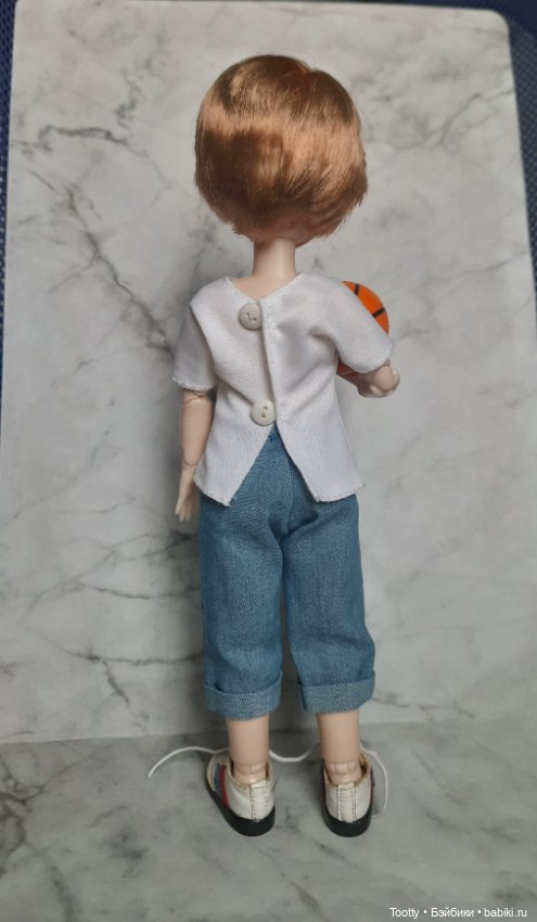 Мальчик с моргающими глазами (фото 2)