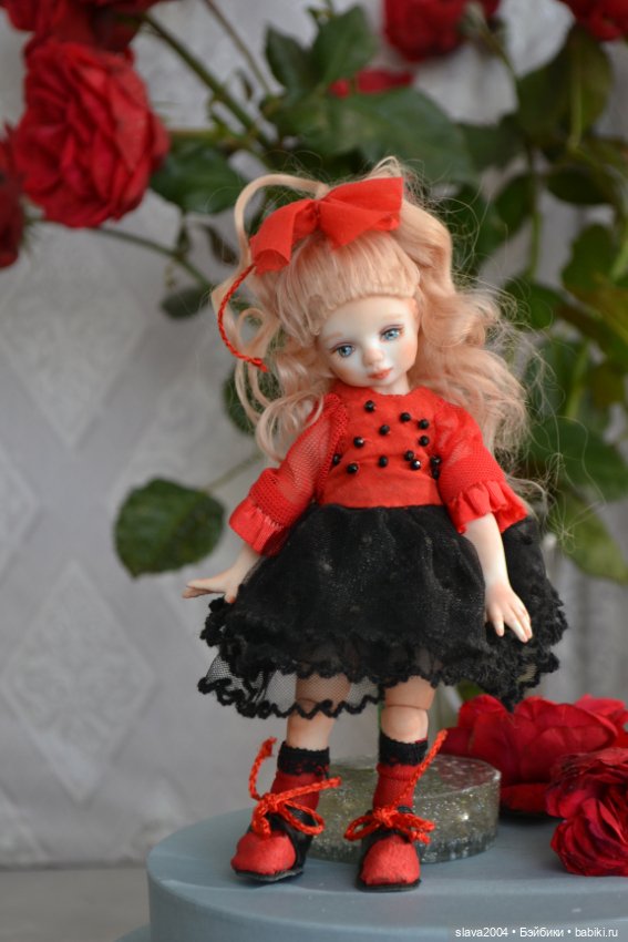 Шарнирная фарфоровая красотка 18см (фото 2)