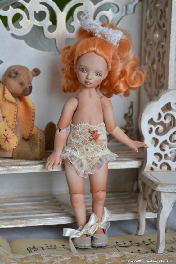 Шарнирная фарфоровая красотка 18см